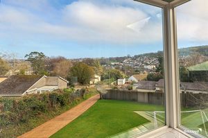 Photo 31- click for photo gallery